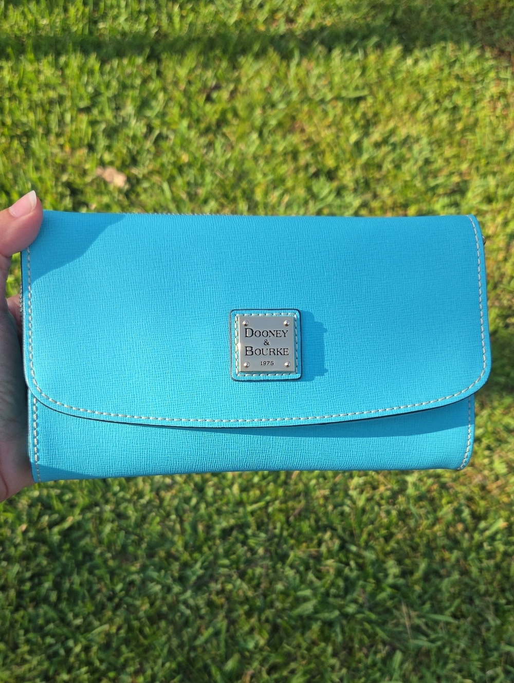 Dooney & Bourke ⭐️ Saffiano slim cross body Teal 🩵 Robbins Egg Blue - Picture 10 of 10